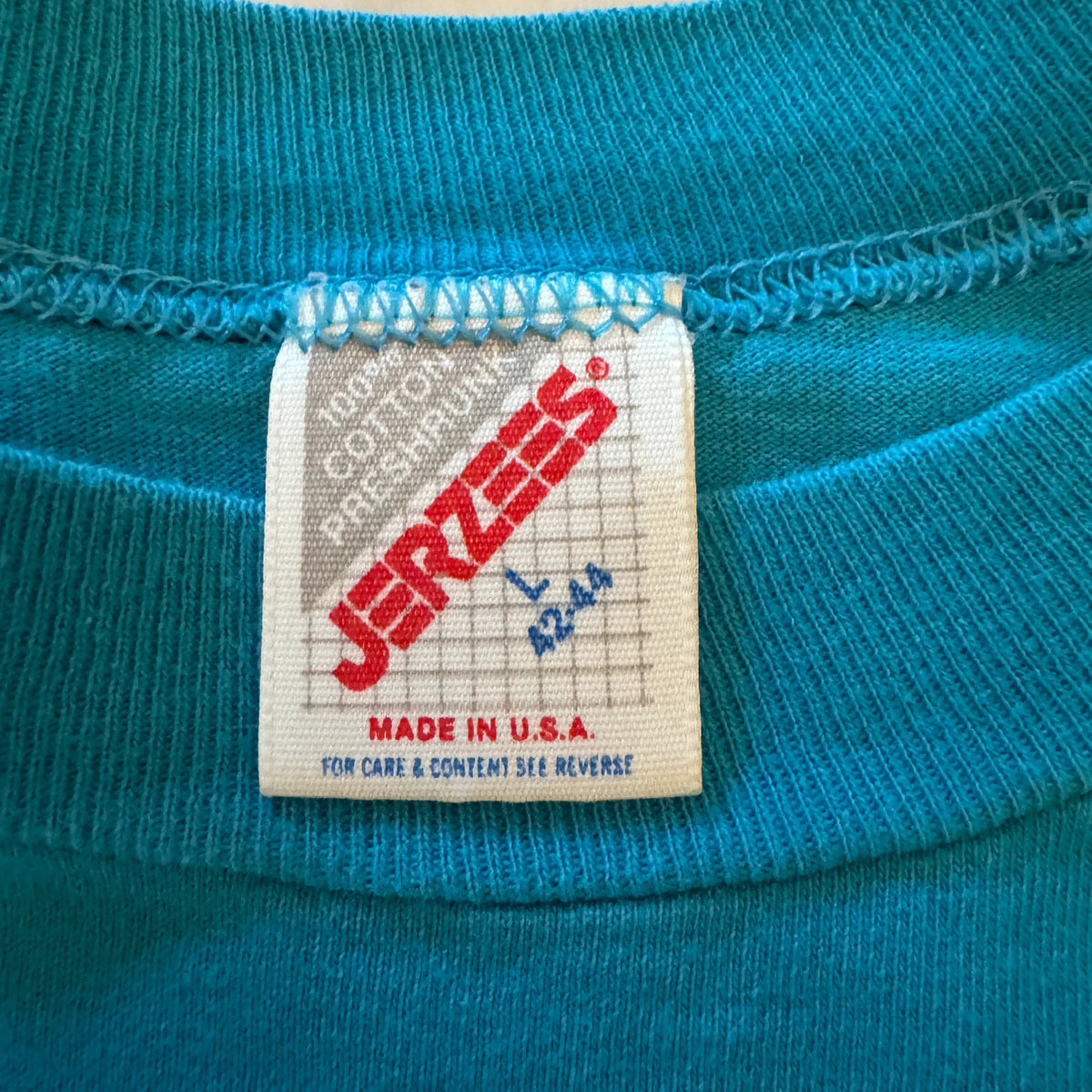Vintage Touchdown Motors tee collar and tag detail
