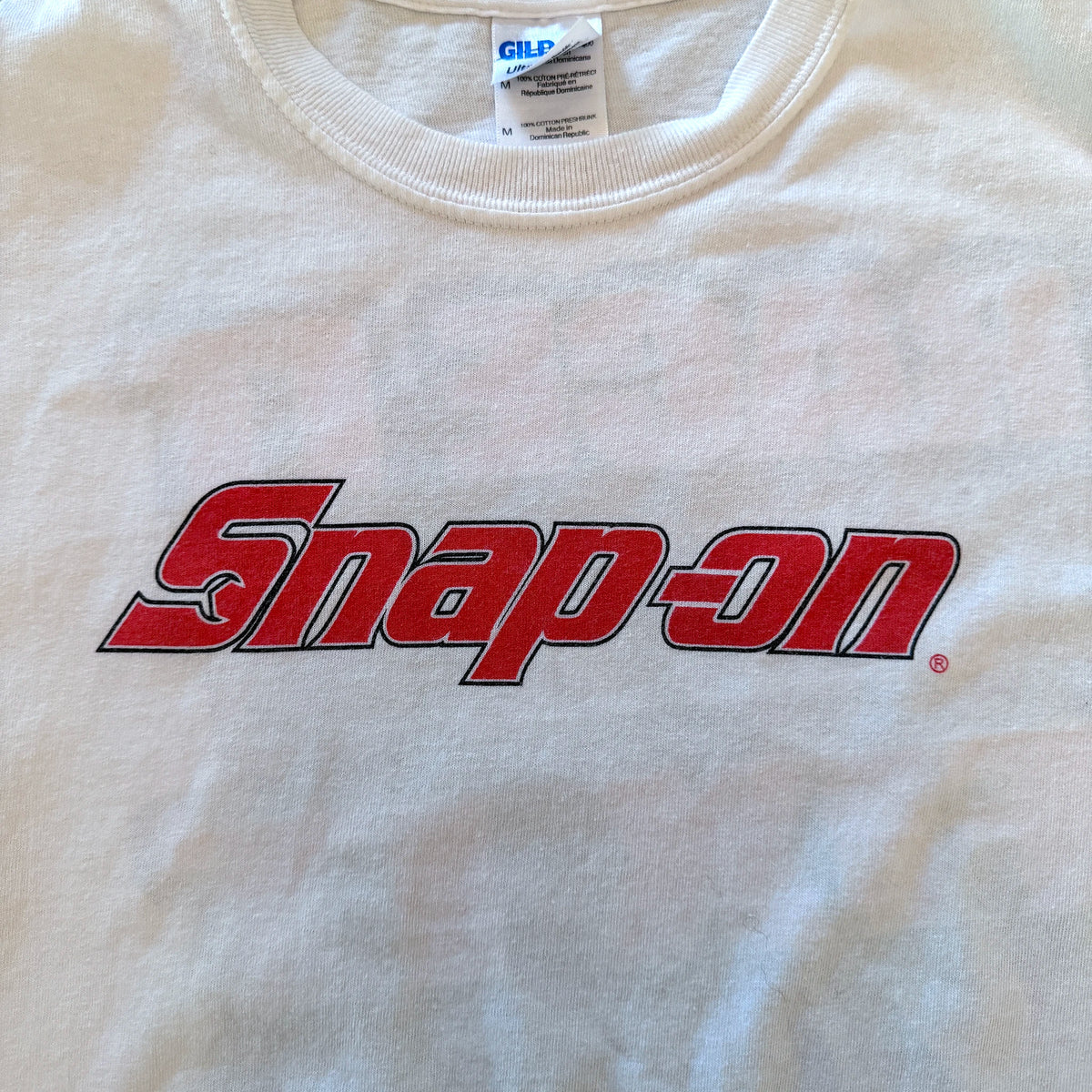 Vintage Snap-on tee front logo close-up