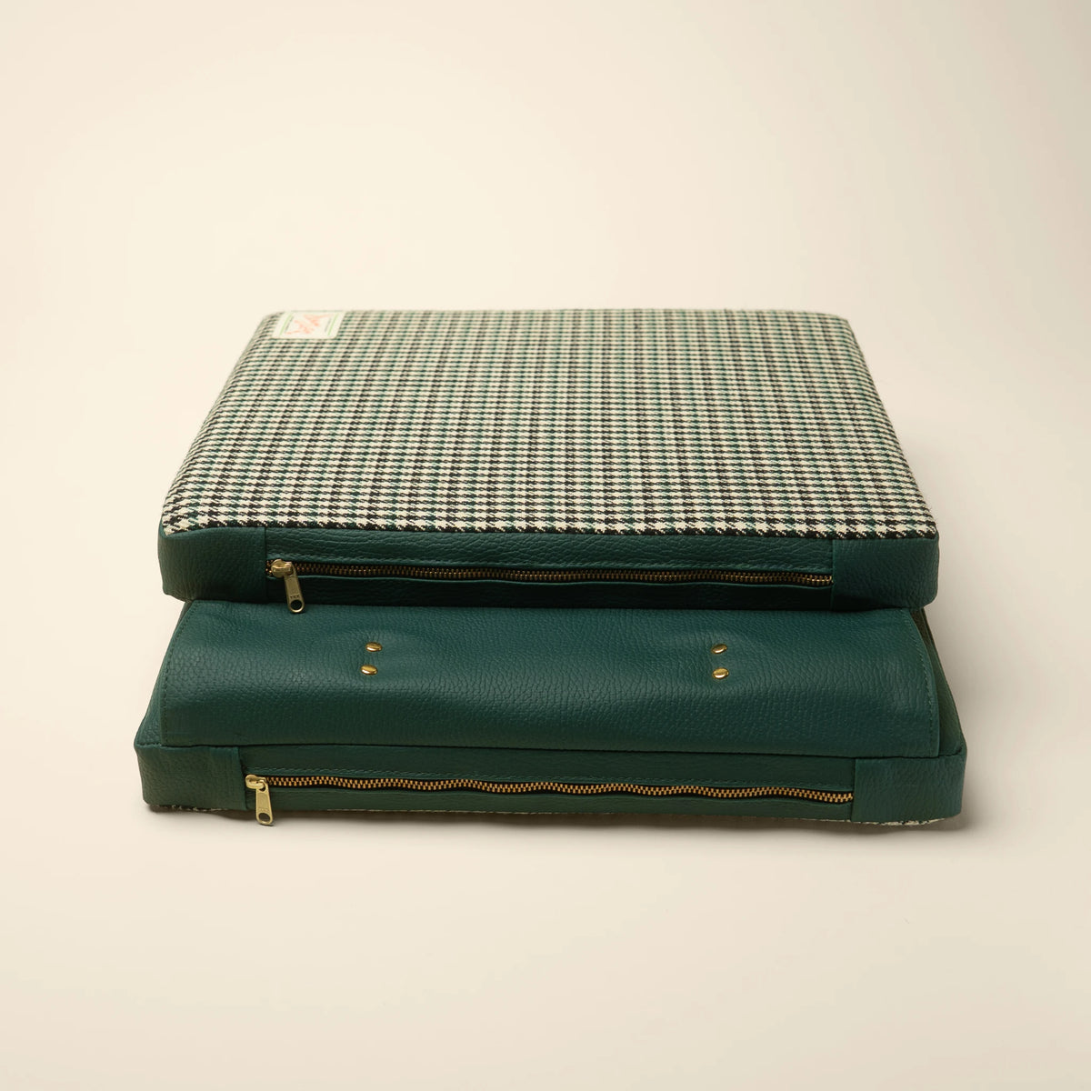 Pepita tailgate cushion flat lay showing full face